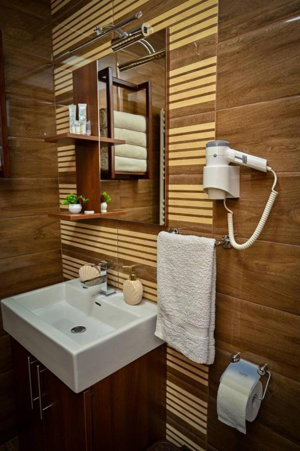 Studio Apartmani Emili Apartman Br 2 Bijeljina Exterior photo